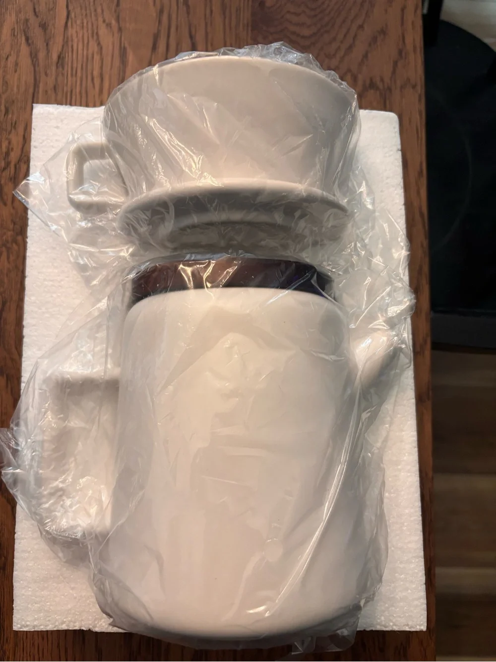 Good Citizen Ceramic Pour Over white with wood lid.